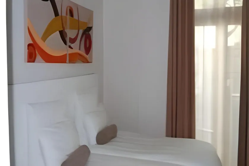 Cape Nelson Guest House - Image 1