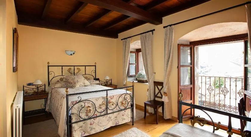 La Casona de Lombraña, en Polaciones (Saja-Nansa) - Image 1