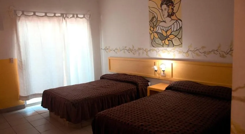 Hotel y R.V. Park El Moro - Image 1