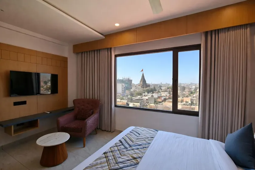 White Panda hotels Shree Radhe - Image 1