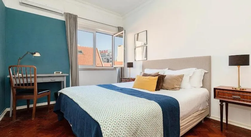 Claude Homes Lisbon Rato - Image 1