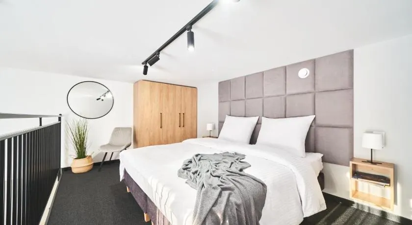 Na Fursie Apartments & Rooms - Image 1