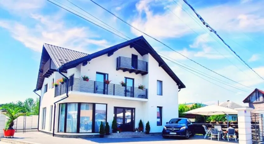 Regal Guest House - Image 1