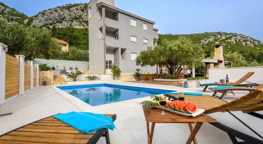 Apartments Bjelis - Image 1