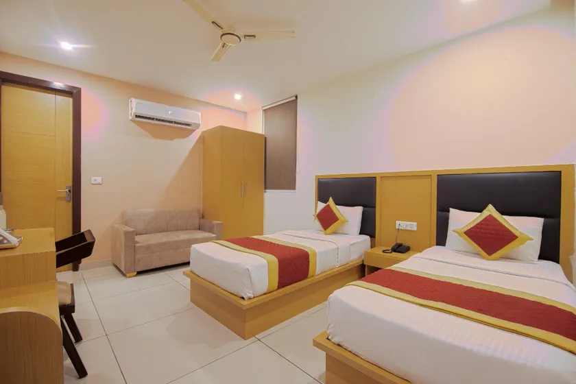 Hotel Del Inn Near IGI Airport - Image 1