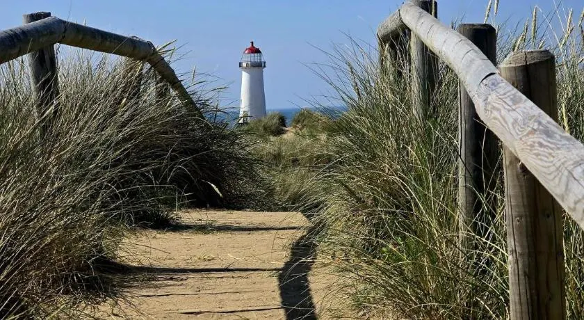Golden Dunes Retreat Presthaven Prestatyn - Image 1