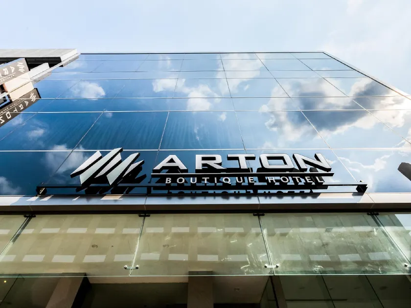 Arton Boutique Hotel - Image 1