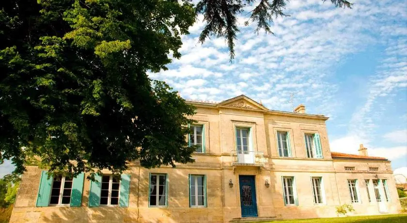 Chateau Rousselle - Image 1