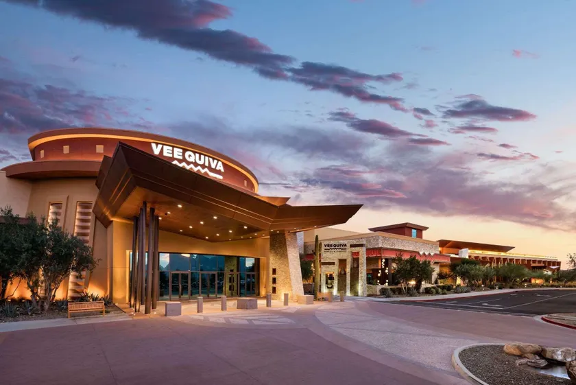 Vee Quiva Hotel & Casino - Image 1