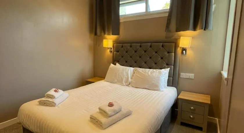 The Skye Bridge Hotel - Image 1