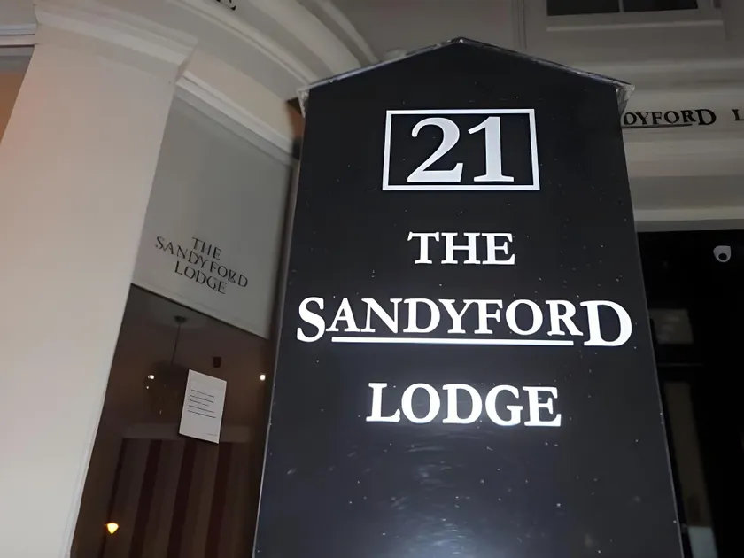 Sandyford Lodge - Image 1