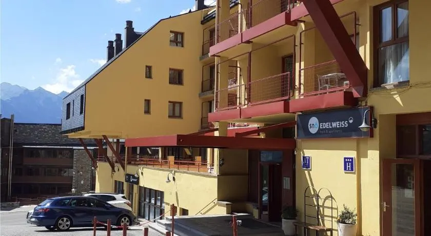 Apartamentos SNÖ Edelweiss - Image 1