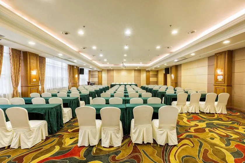 Tiansheng Hotel - Image 1