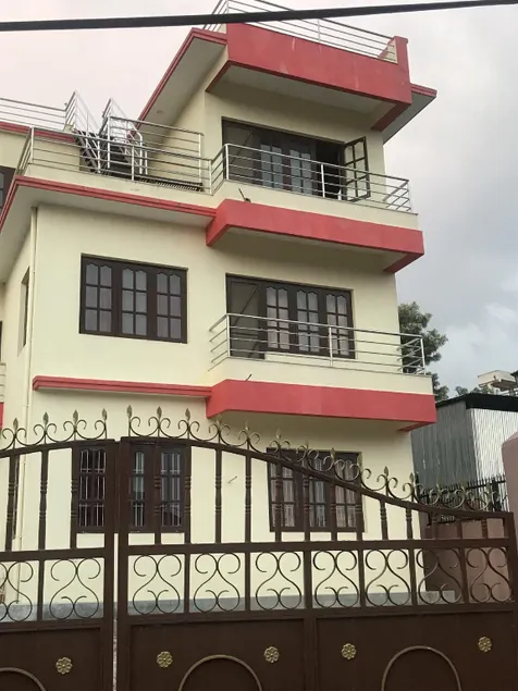 Homestay Apartment for Paying Guest - Image 1