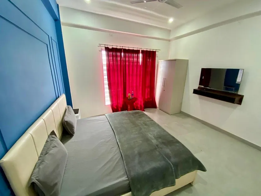 Him View Jahu - Image 1