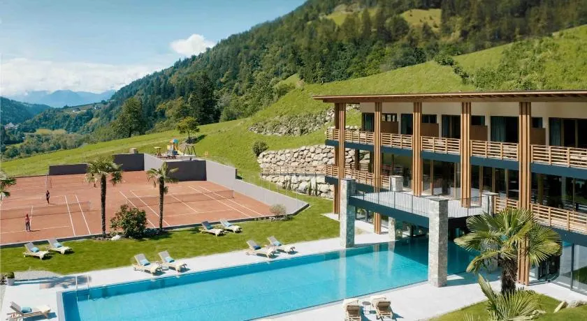 Hotel Sonnenalm - Image 1