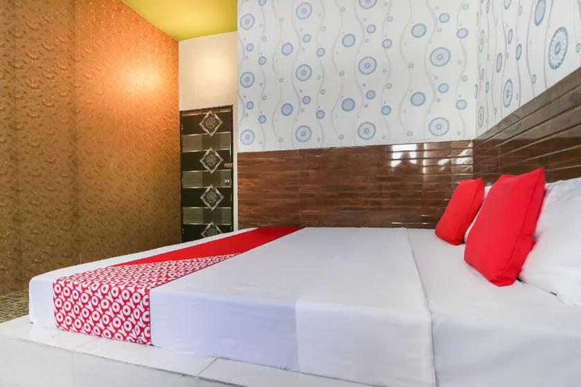 OYO Hotel Nbr - Image 1