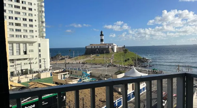 Hospedagem no Farol da Barra - Image 1