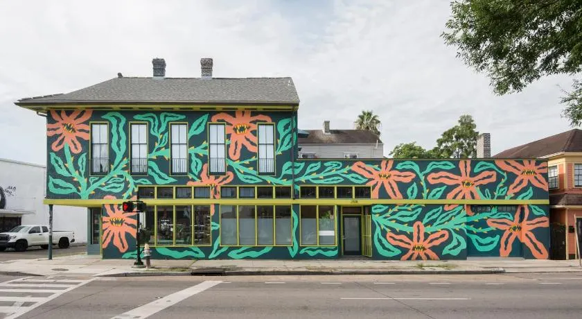 Marigny BD Surrounded by Music Food and Art - Image 1