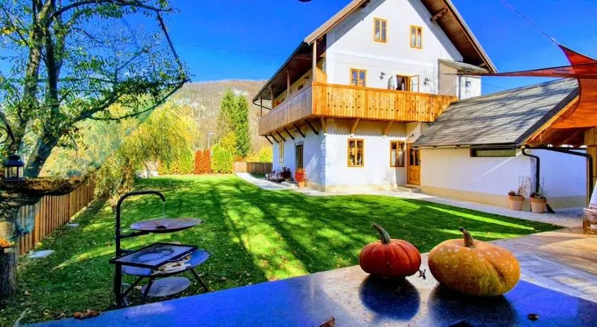 Butterfly Lodge - Image 1