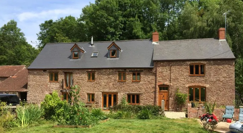 Woodmill Farm Apartment - Image 1
