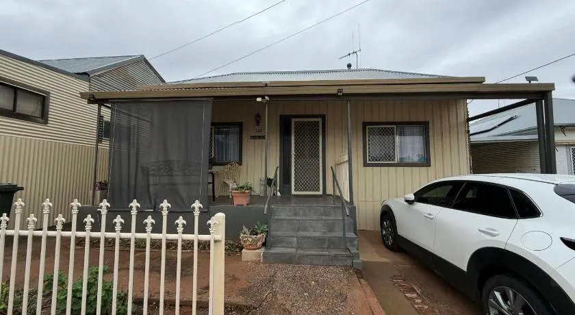 LillyMay Cottage Broken Hill - Image 1