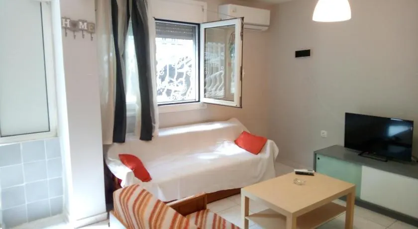 savvas mini apartment - Image 1
