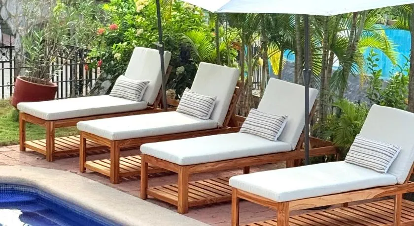 Hotel Villas Ema - Image 1