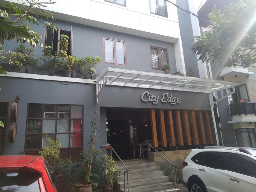 City Edge Guest House - Image 1