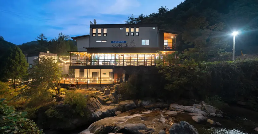 Seongju Good Time Pool Villa - Image 1