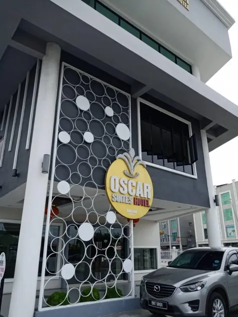 Oscar Suites Hotel - Image 1