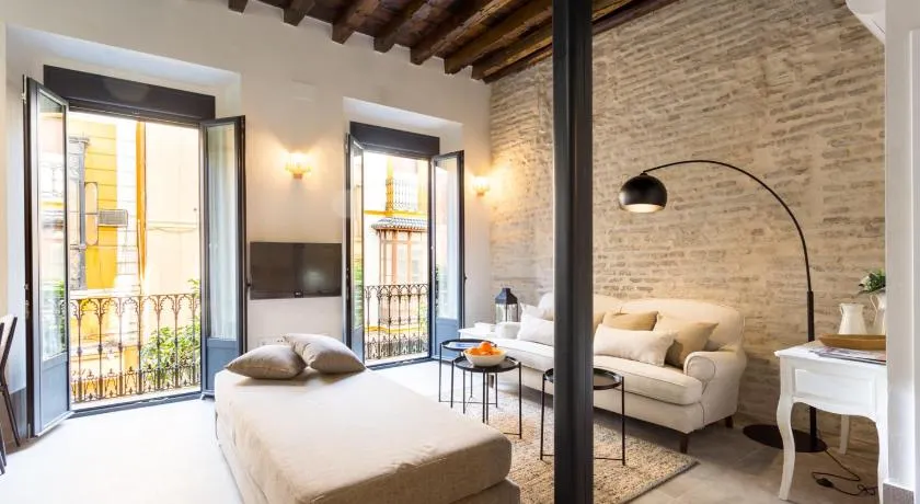 Oak & Sandstone Studio - Space Maison Apartments - Image 1