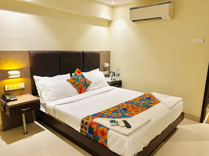 Hotel West Inn-Near Mumbai International Airport - Image 1