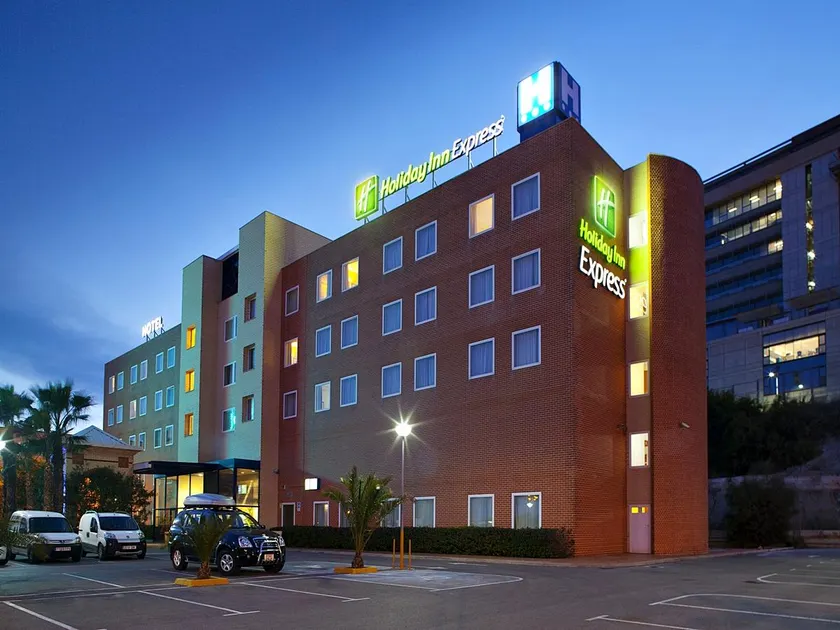 B&B Hotel Alicante - Image 1