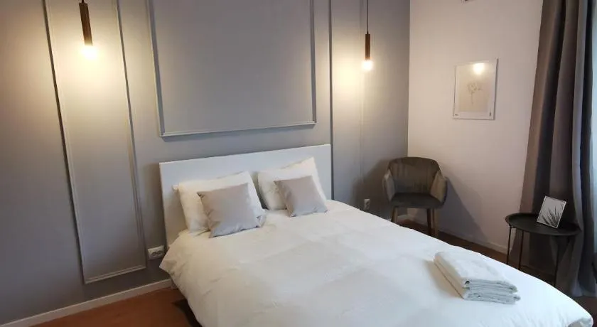 On the river Ultra central Suites - Image 1