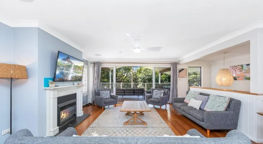 'Indys Beach House' by HolidayCo - Image 1