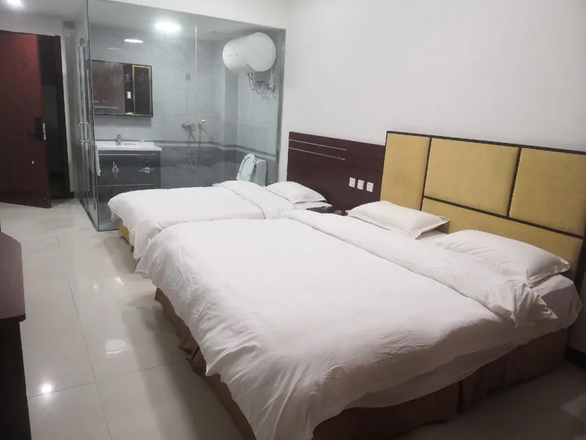 Xinyi Taiyue Hotel - Image 1