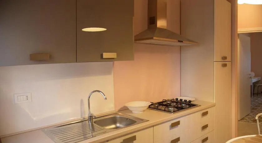 B&B Rosa - Image 1