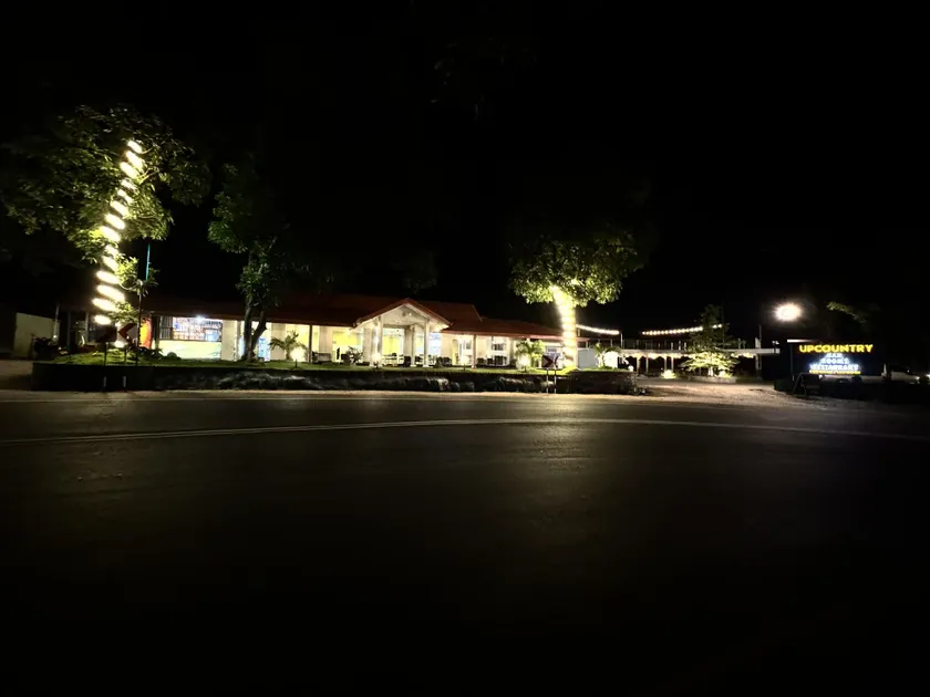 Upcountry Hotel - Image 1