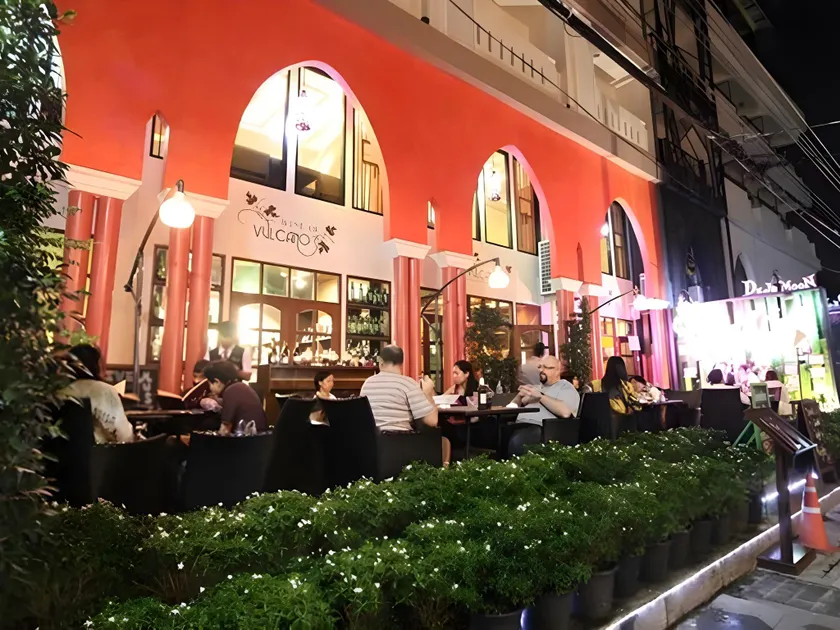 Vulcano Hotel at Nimman - Image 1