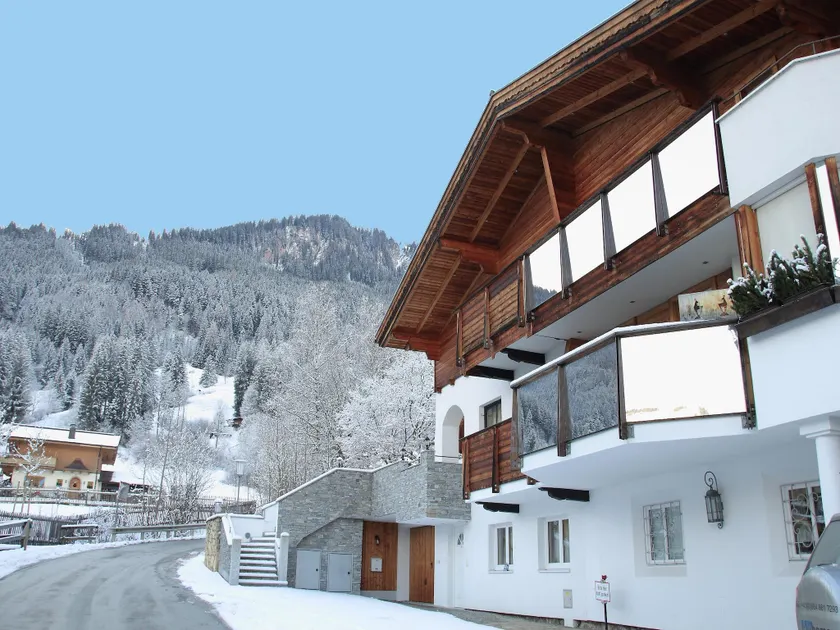 Apartment in Kitzbuhel near Ski Slopes - Image 1