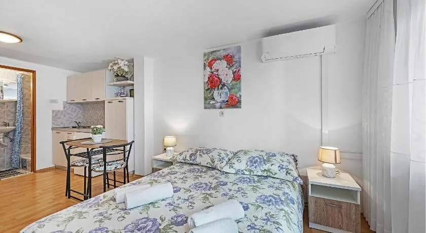 Cozy Apartment In Vodice - Image 1
