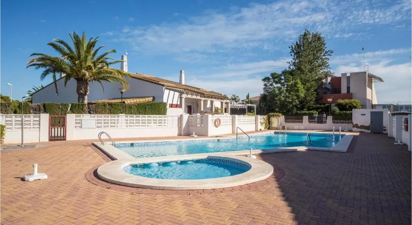 2 Bedroom Beach Front Home In Sagunto - Image 1