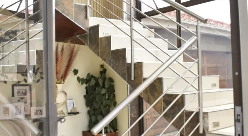 Lalela House Boutique Guesthouse - Free Wifi & Secure Parking - Image 1