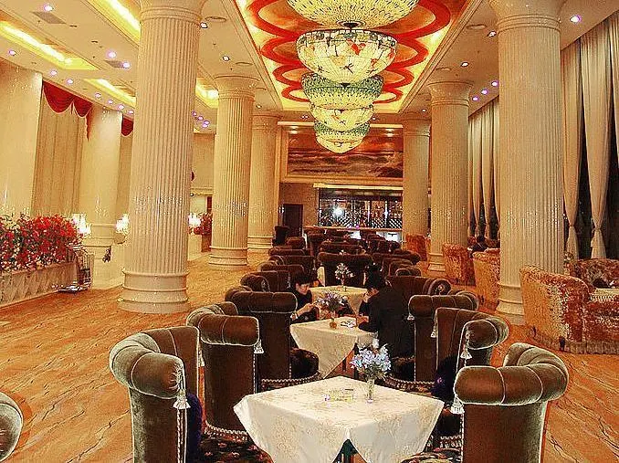 Yue Hai Hotel - Image 1