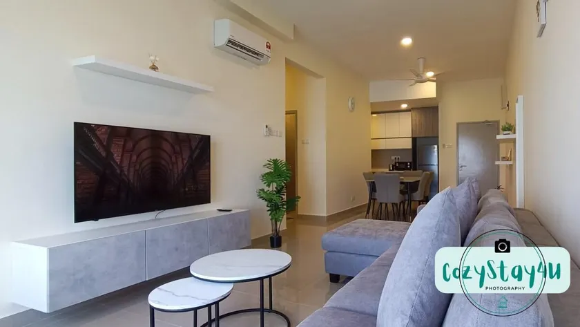 Puchong Skylake Lake-view Condo 3-6pax - Image 1