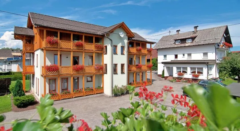 Gästehaus Lutschounig - Image 1