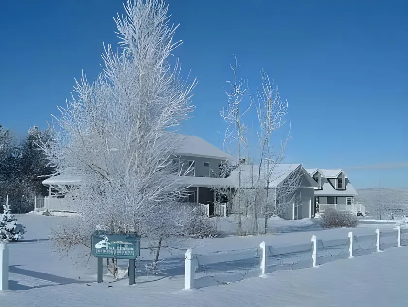 Fox Hollow Inn - Image 1