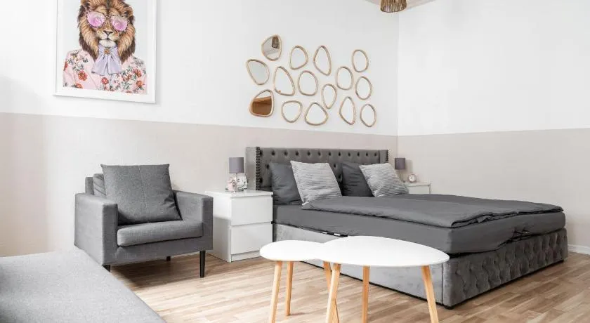 SchaeBu! 12 Ferienwohnung im Herzen von Cottbus - Image 1