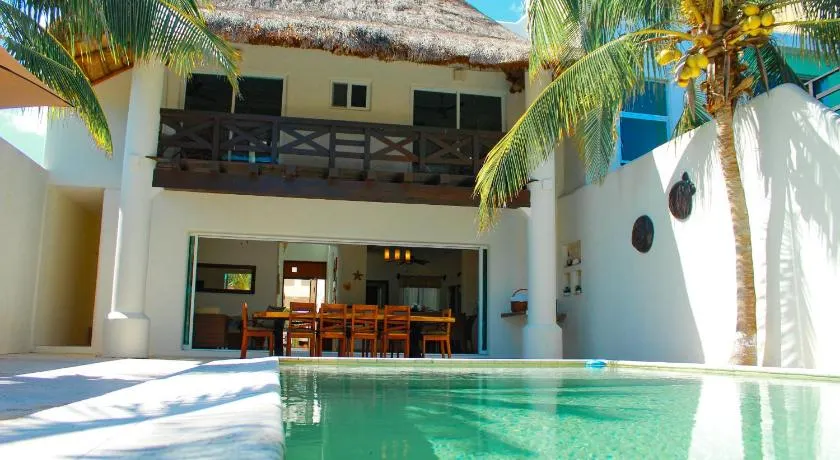 Hidra luxurious accommodation - Image 1